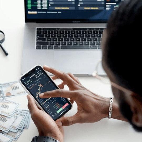 Pulsar Linknex crypto investment experts team