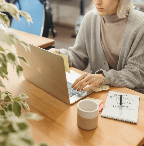 Pulsar Linknex support team illustration